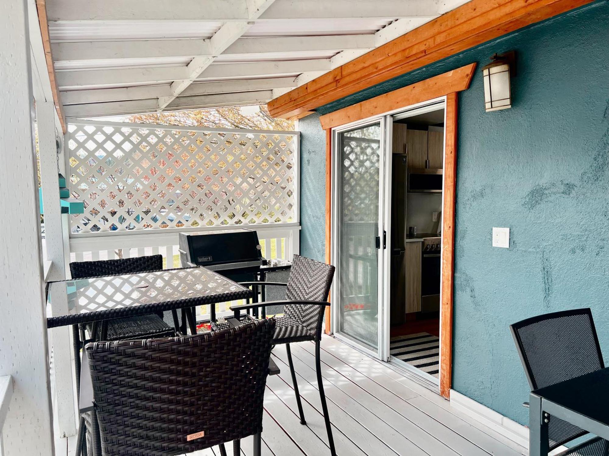 Peachland Beach Resort Esterno foto