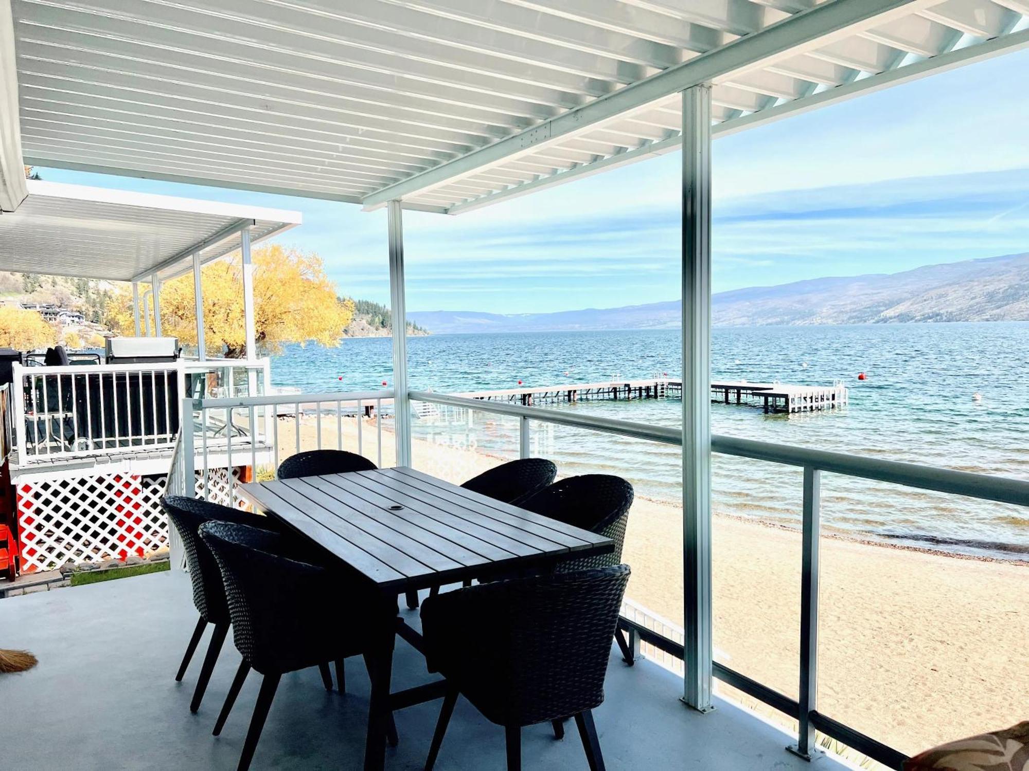 Peachland Beach Resort Esterno foto