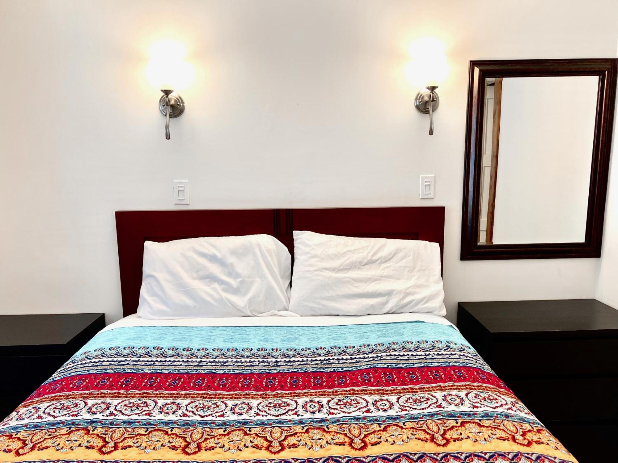 Peachland Beach Resort Esterno foto