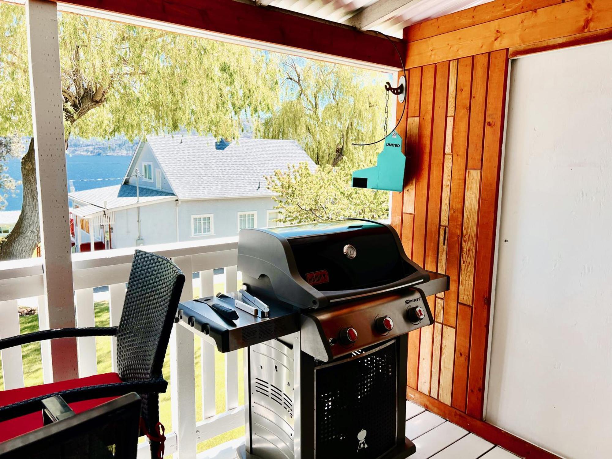 Peachland Beach Resort Esterno foto