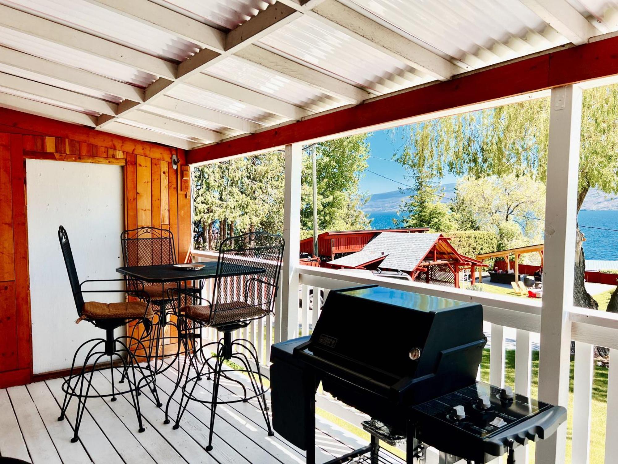 Peachland Beach Resort Esterno foto